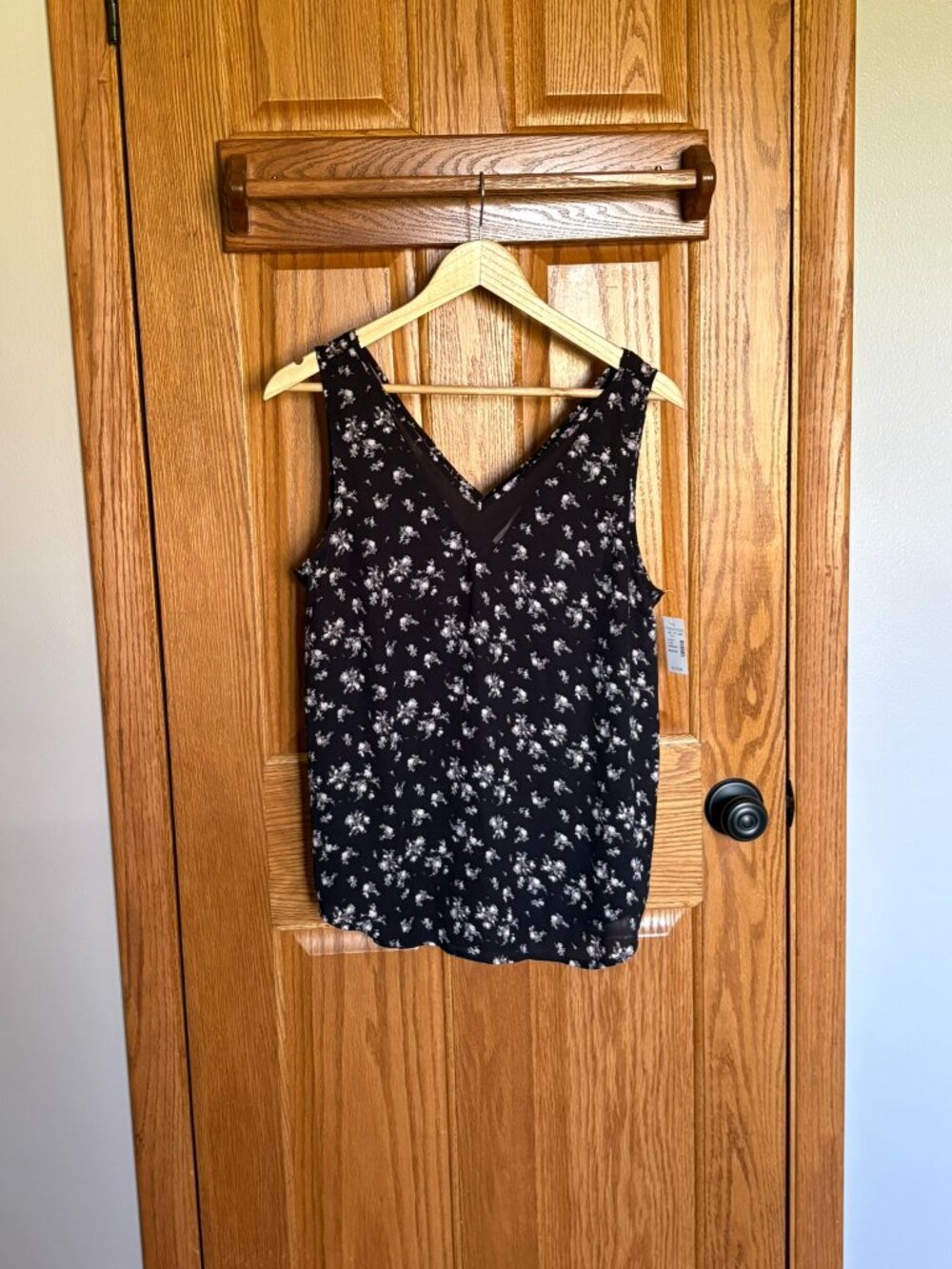Maurices Black Floral Sheer Inset V-Neck Tank Top